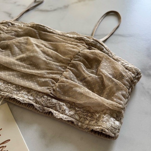 In Loom Lace Teim Dotted Cropped Top Tan Medium - Picture 3 of 7